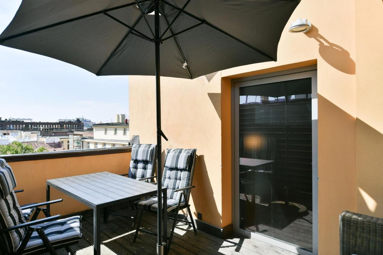 Luxury Central Penthouse With Sauna, Terrace, 250M2, 5Bdrm, 3Bthrm Praga Exterior foto