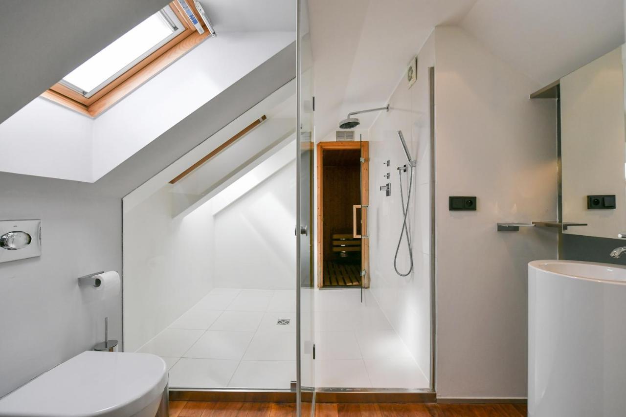 Luxury Central Penthouse With Sauna, Terrace, 250M2, 5Bdrm, 3Bthrm Praga Exterior foto